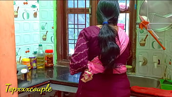 Desi bhabhi gets down and dirty in the kitchen